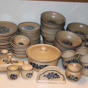 Pfaltzgraff Folk Art Pattern Dinnerware