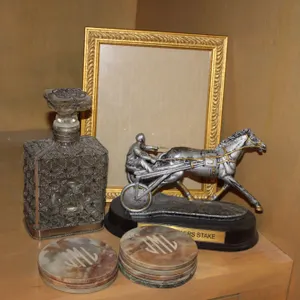 Harness Racing Horse Figure & Décor