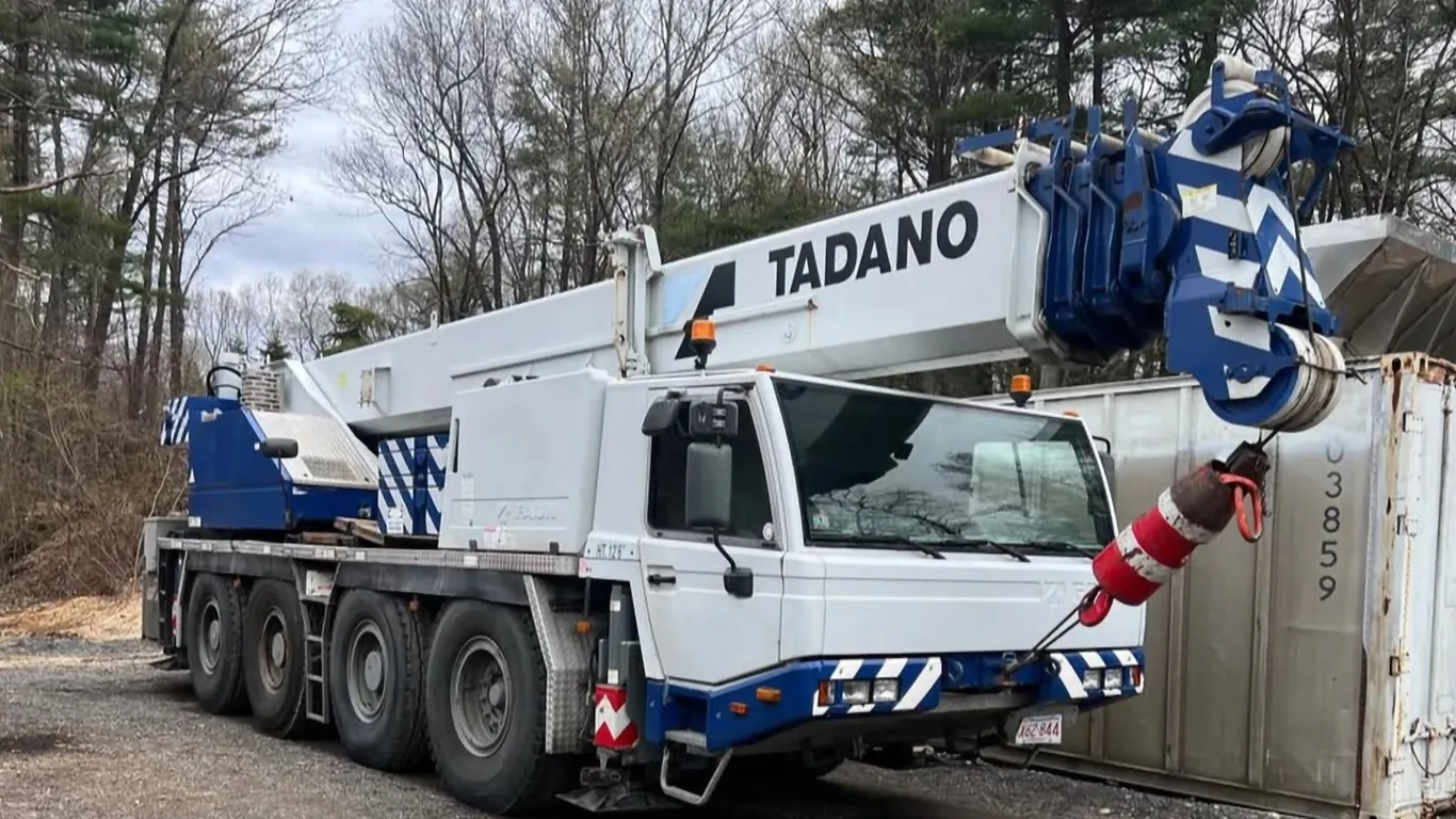2005 TADANO 650XL 65 TRUCK CRANE 2005 FAUN 650XL VIN: 7771104