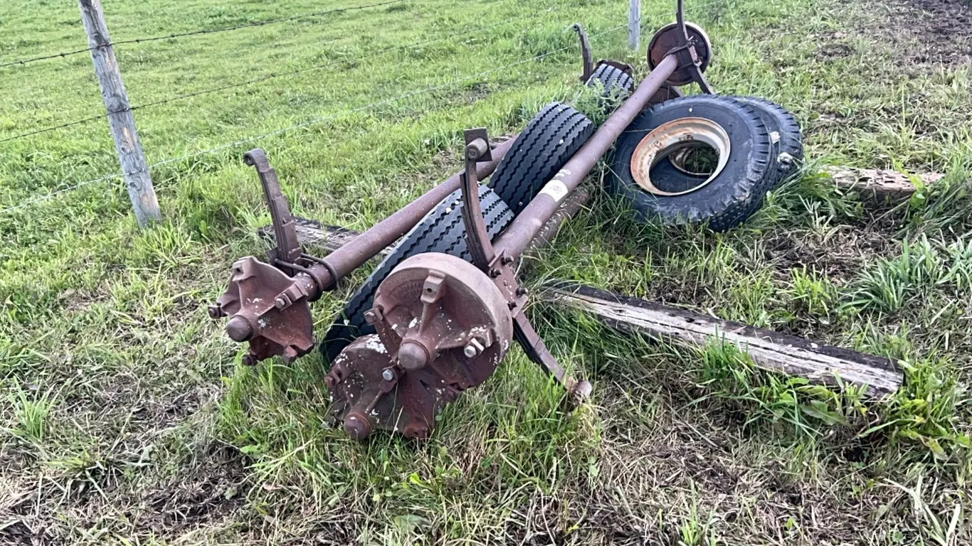 3 - MOBILE HOME AXLES & 5 TIRES ON RIMS