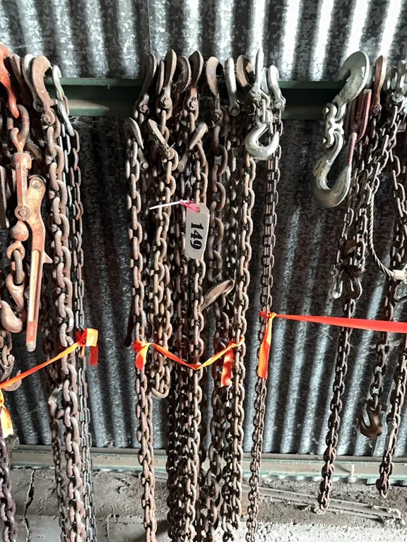ASSORT CHAINS w/ HOOKS - ENCASED IN RIBBON BUNDLE