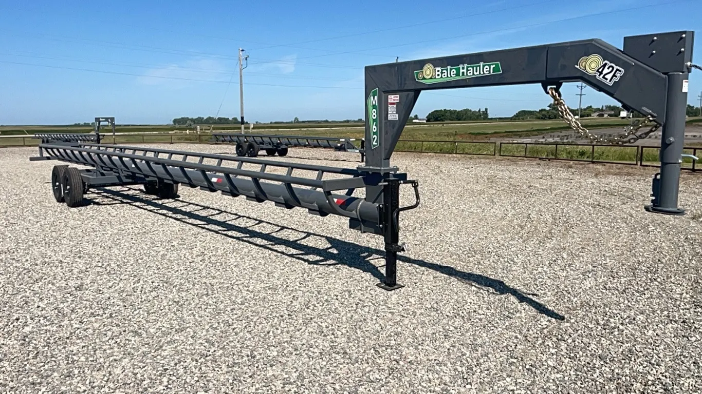 ID 4792 IA 42F Bale Hauler