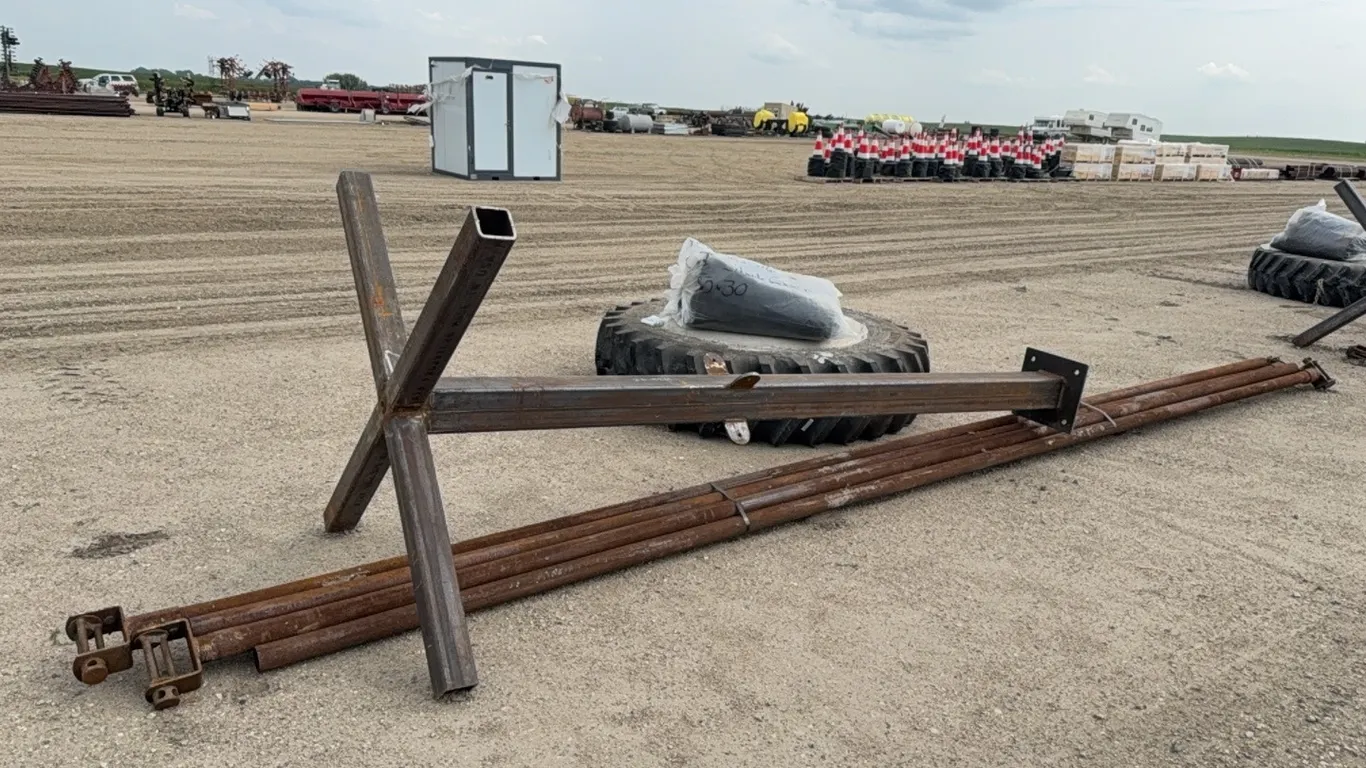 ID 9215 Cattle Shade 30x30