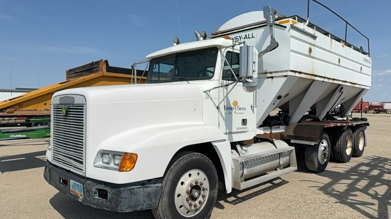 ID 4800 1992 Freightliner Seed Tender