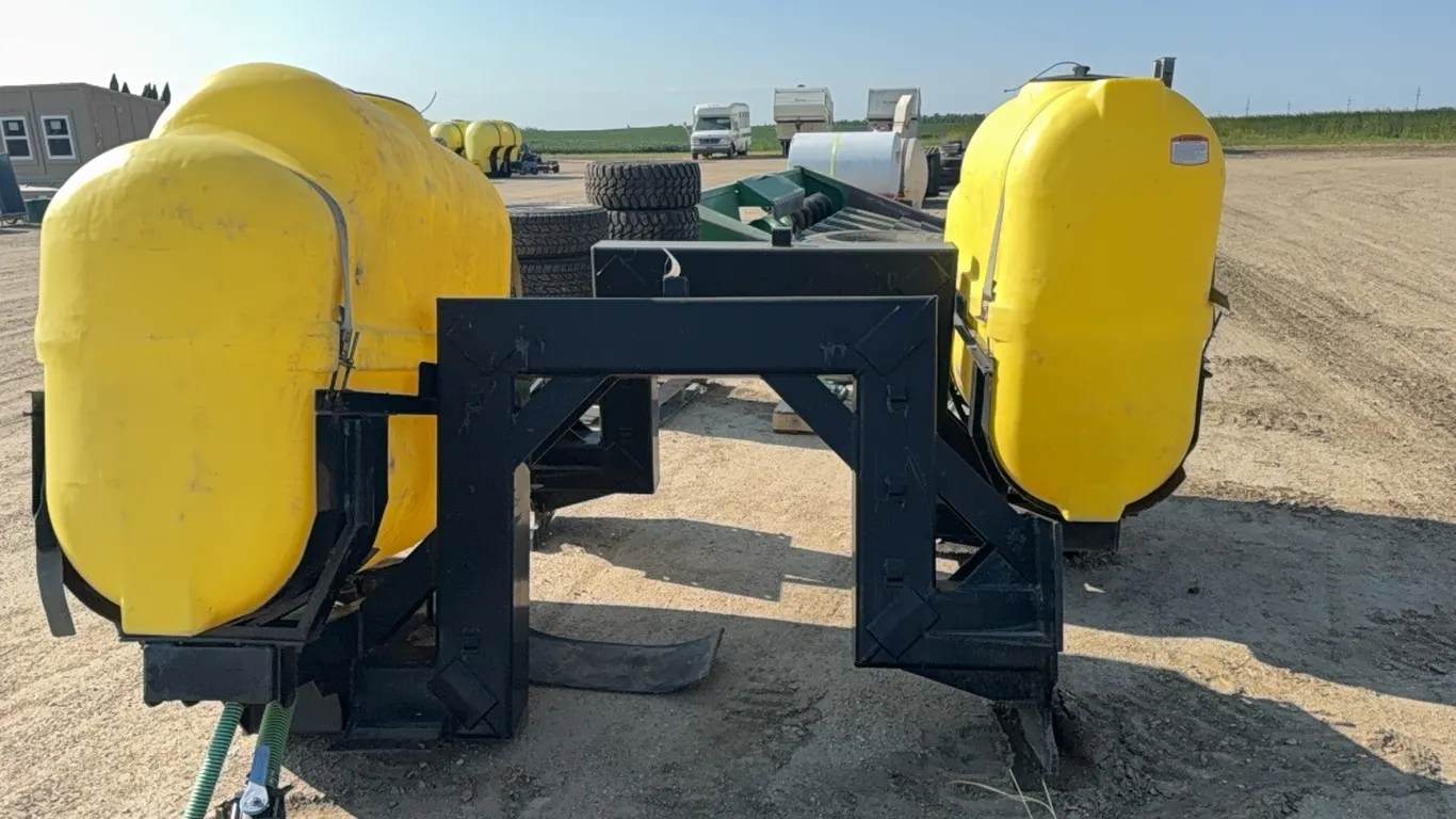 ID 4851 Demco (2) 250gal