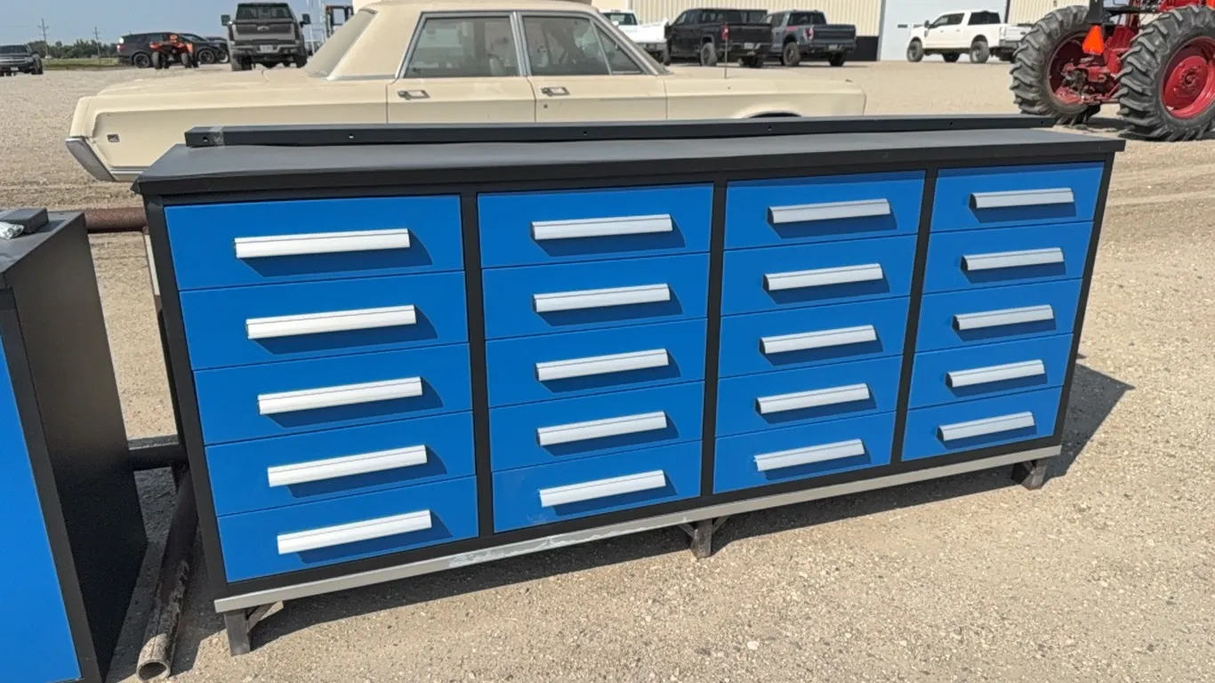 ID 9409 Unused 7ft Tool Cabinet