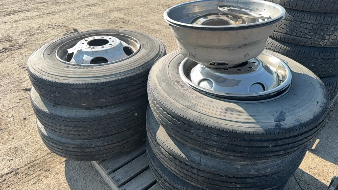 ID 4838 19.5 Wheels & Tires w/ Simulators (6)