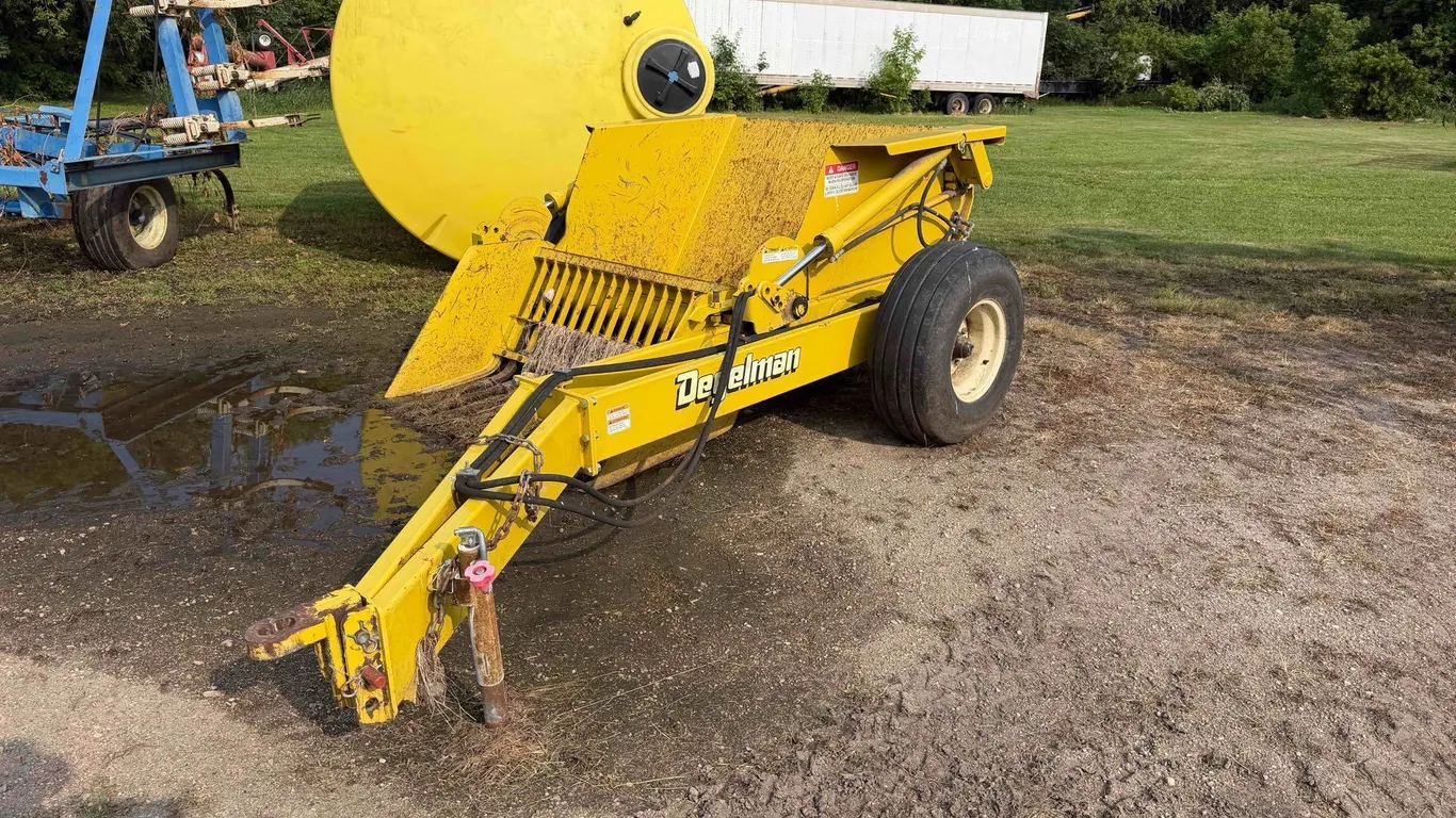 Degelman 570 Rock Picker