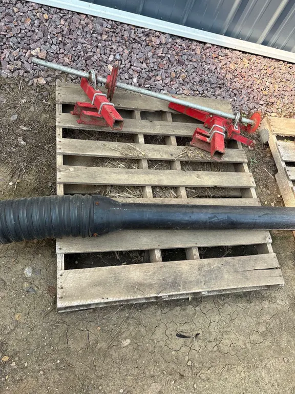 Seed Tender Spout/Windrow Pickup Drive