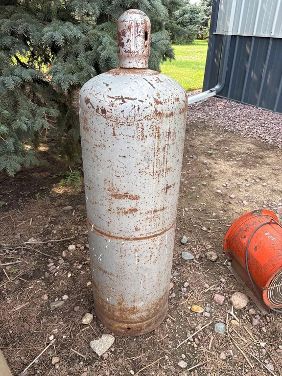 100# Propane Bottle