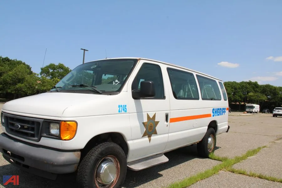 2006 Ford E350 Van