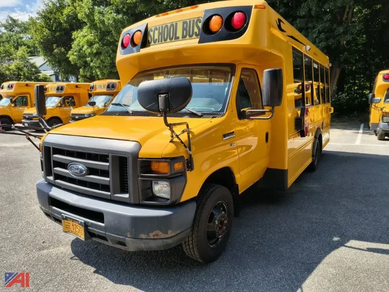 2016 Ford E-Series School Bus