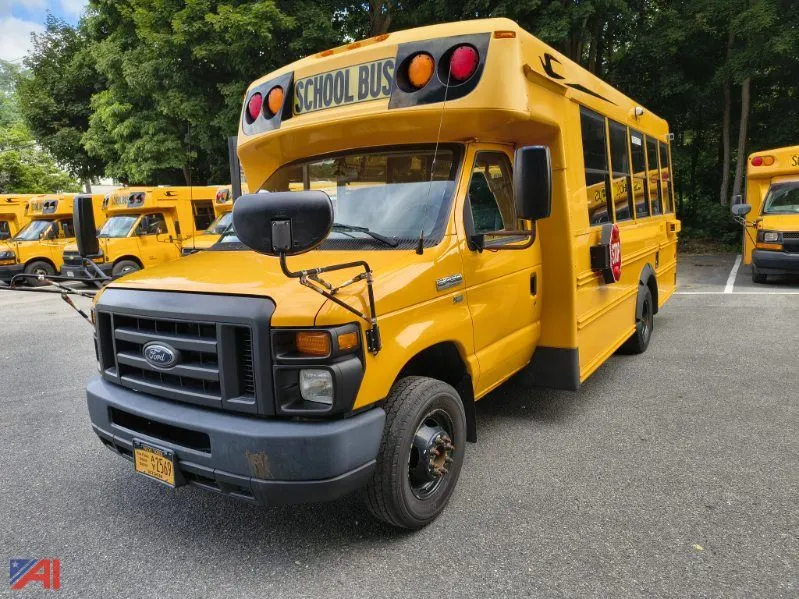 2016 Ford E-Series School Bus