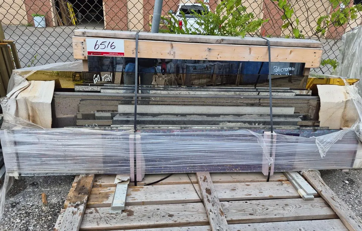 Assorted Mirrors
UNRESERVED