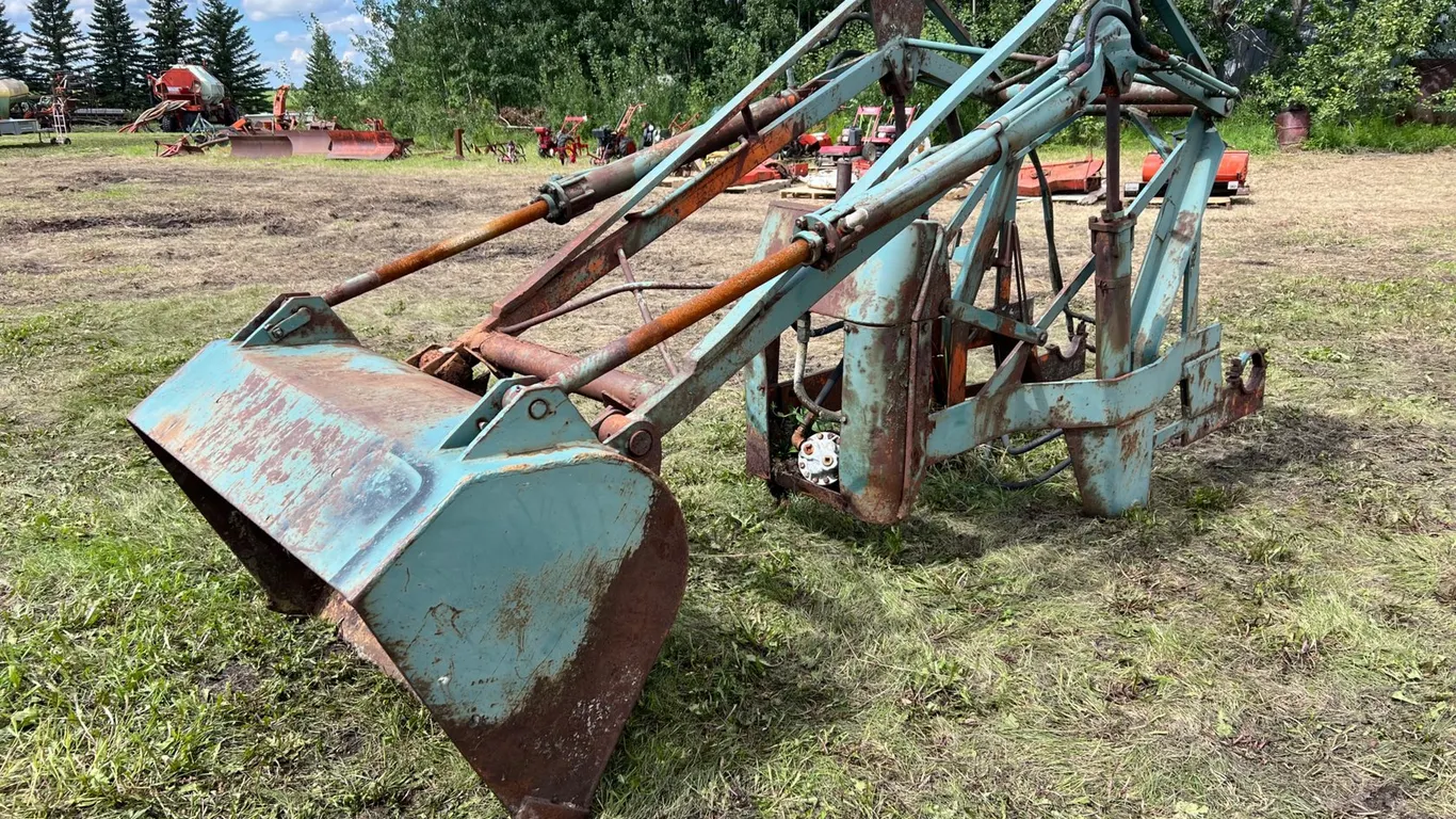 Tractor Loader
