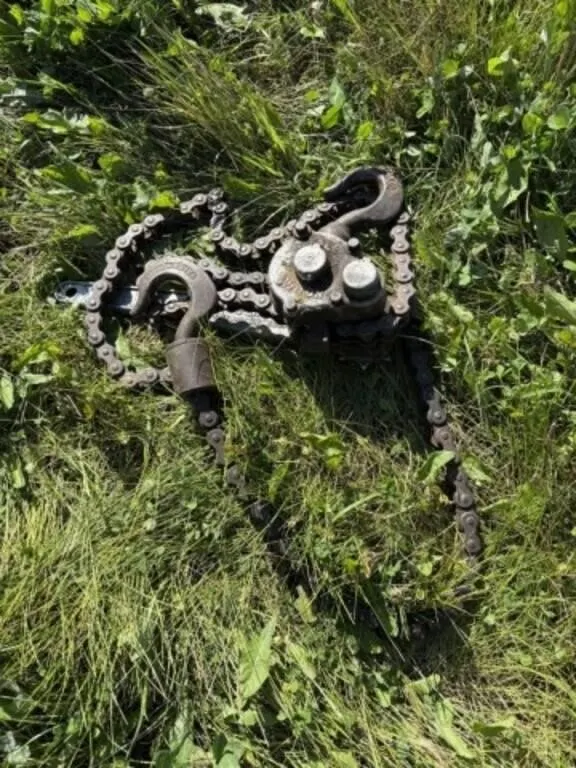 Yale 1 1/2 Ton Chain Hoist