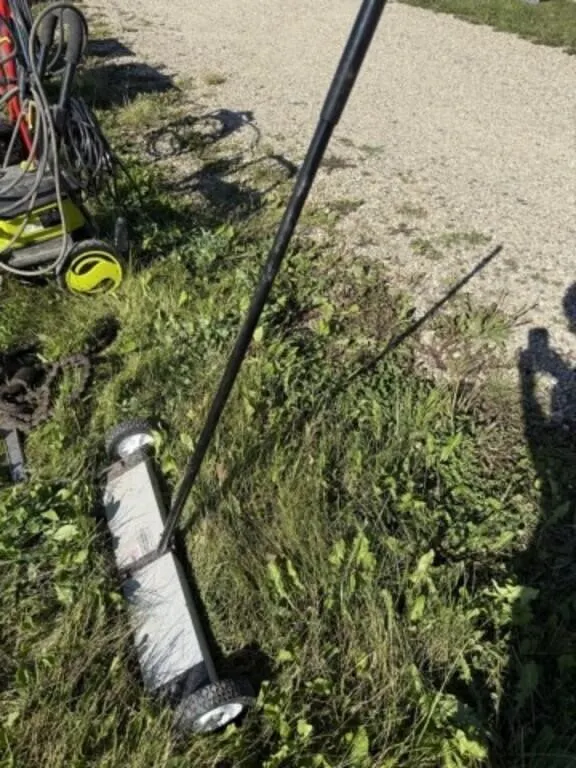 The Magnet Source Pull Behind Magnet