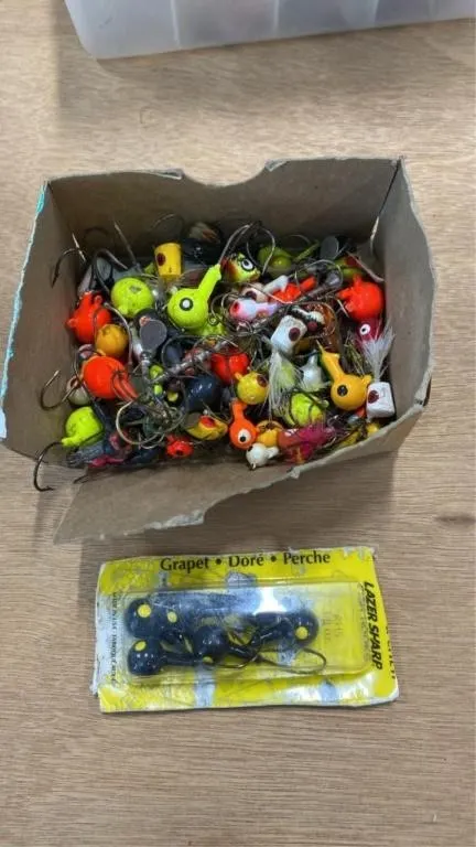 Assorted jig heads