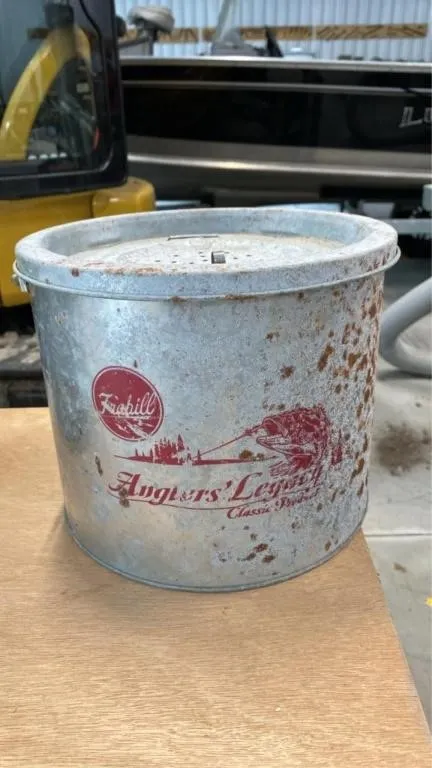 Vintage galvinized metal minnow bucket