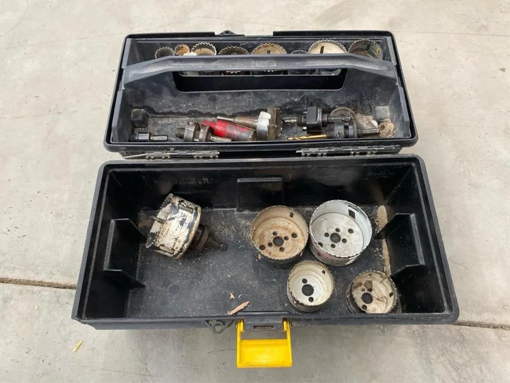 Toolbox of hole saw bits