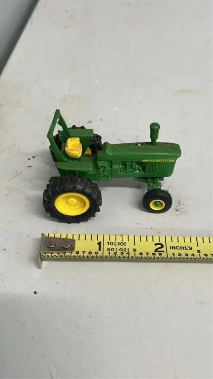 Miniature 4020 John Deere diecast model tractor