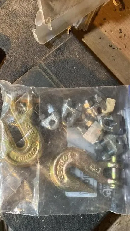 Chain hooks