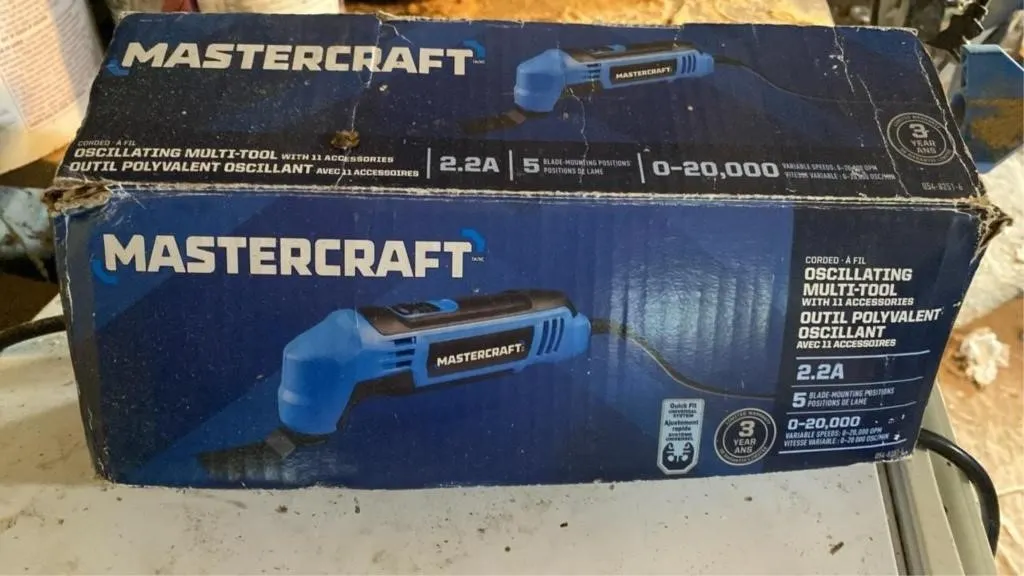 Oscillating tool