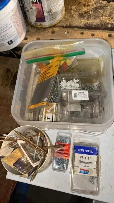 Tote of hardware