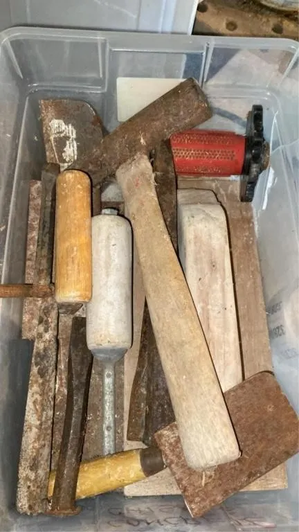 Tote of tools