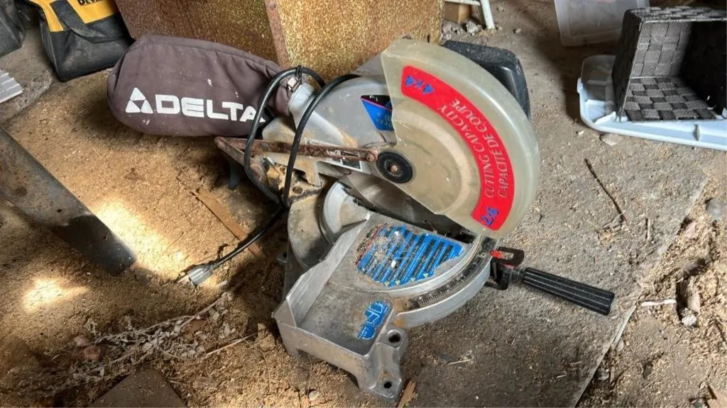 10in compound miter saw - untested