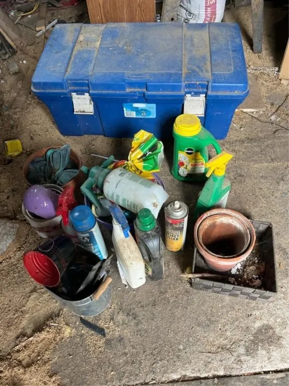 Rubbermaid box and garden supplies