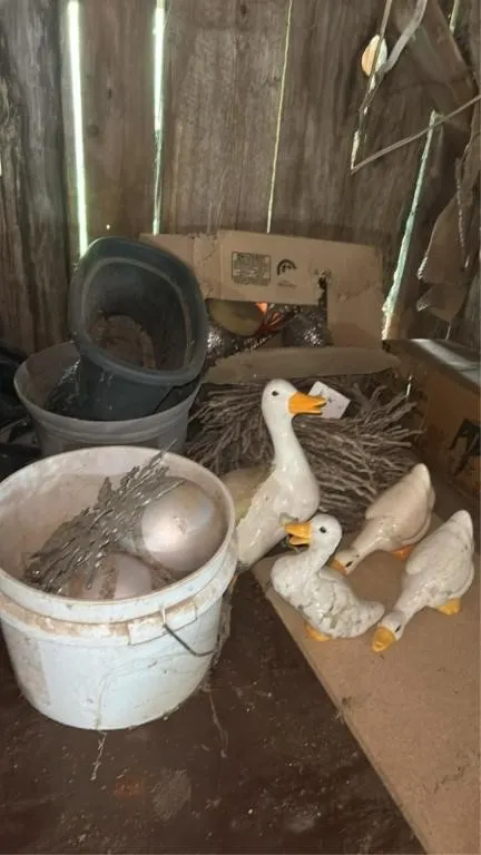 Porcelain geese/ planters / Xmas