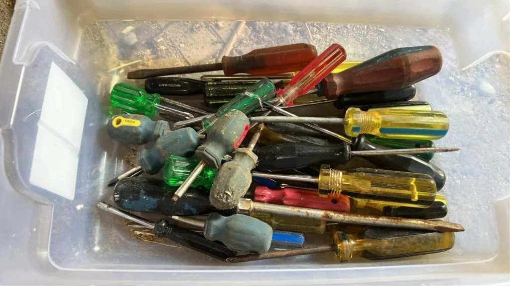 Bin of screwdrivers