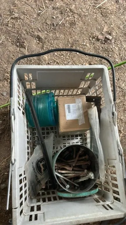 Chainsaw tools / bolts