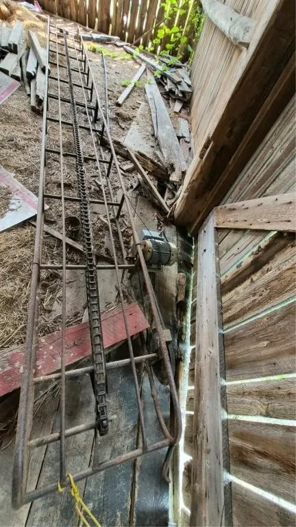 24' Hay Elevator