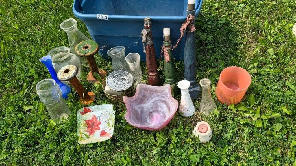 Candles & Vases