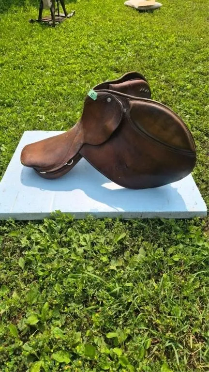 English Saddle