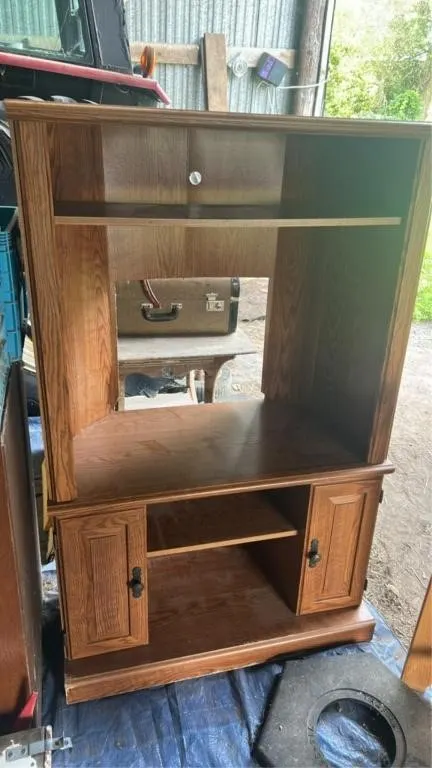Tv stand