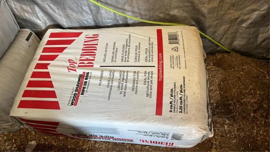 Wood shaving bedding - 9 cu.ft