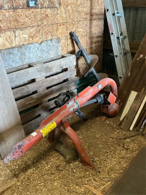 Rhino 3pt hitch Auger