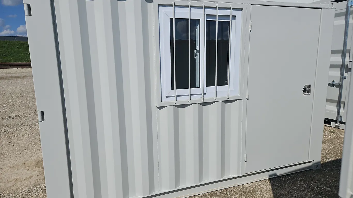 Unused 10ft L x 6ft W x 78.5in H Seacan with Side Door and Window