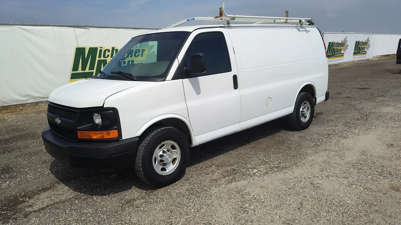 2016 Chevrolet Express 3500 Cargo Van Cargo Van
