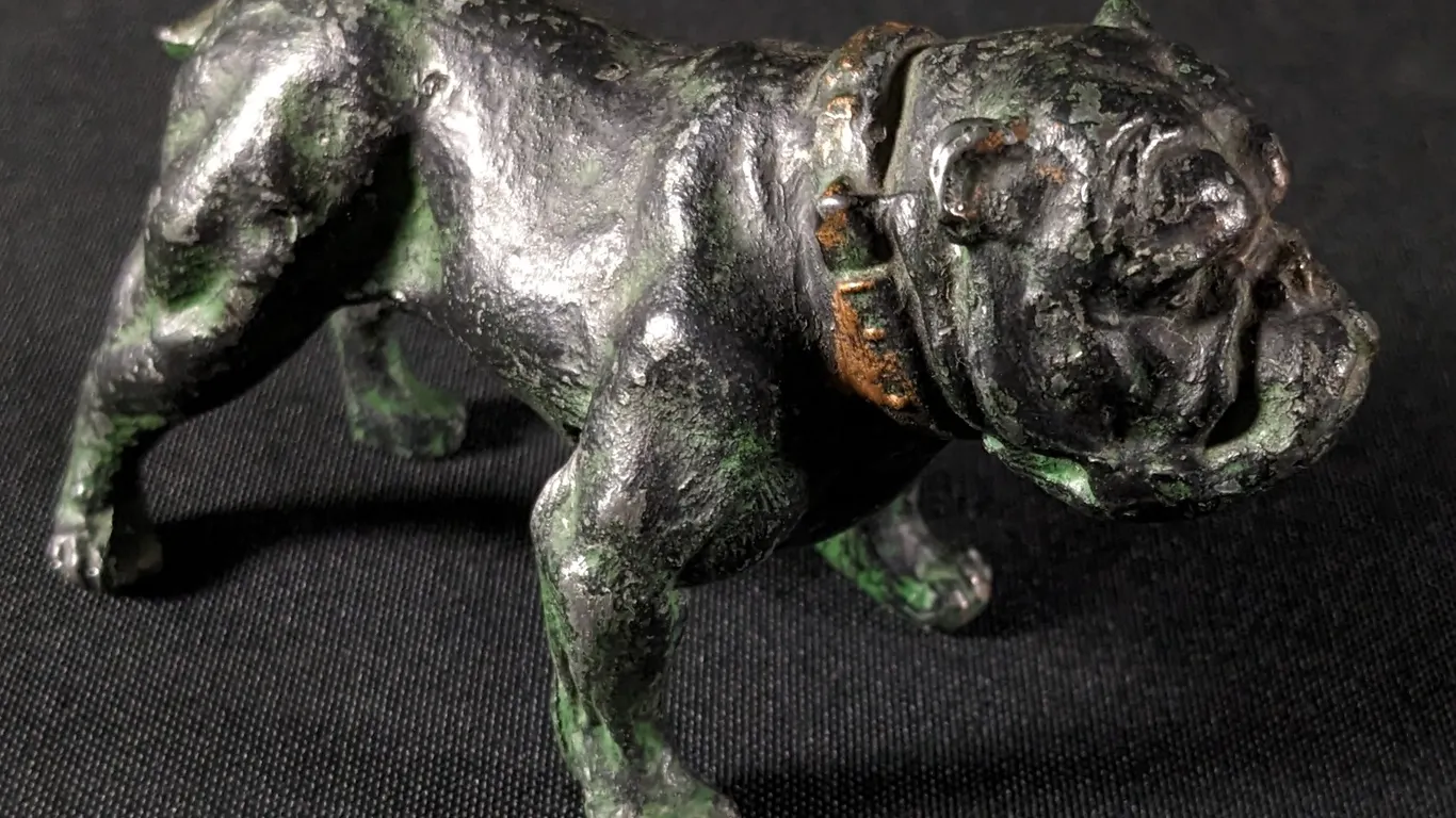 JOHN W. MERRIAM CIGARS BULL DOG PAPER WEIGHT ADVERTISING FIGURE