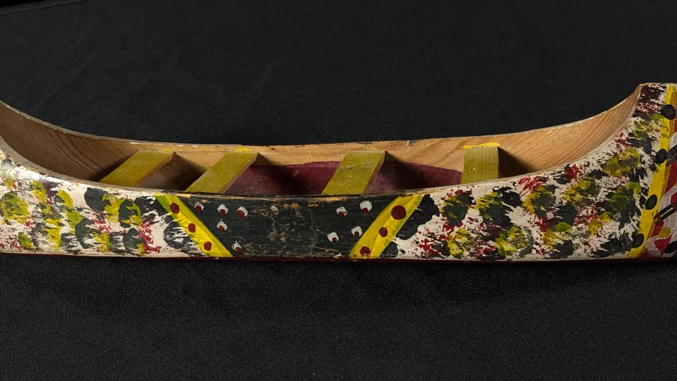 1920'S NATIVE AMERICAN CARVED & PAINTED WOOD CANOE INDIAN HEADS