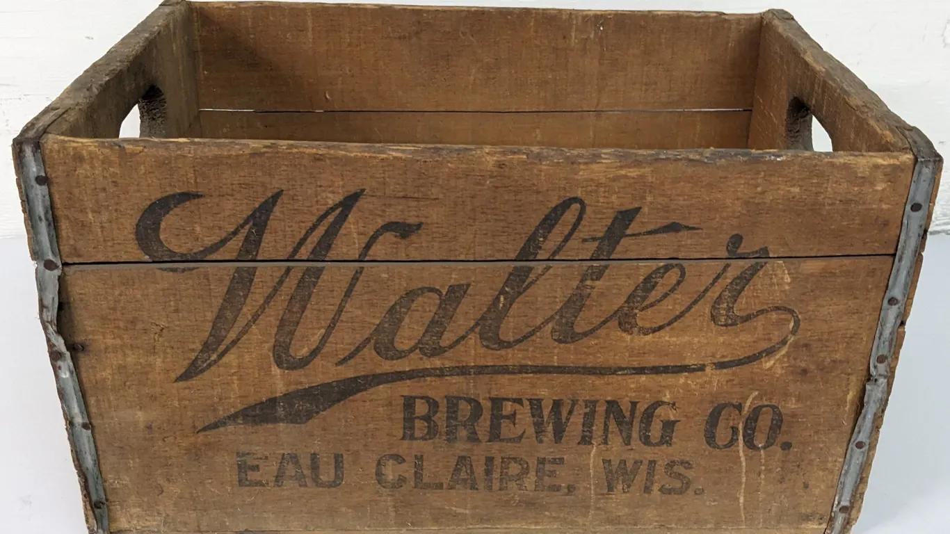 WOOD BEER CASE CRATE WALTER BREWING CO EAU CLAIRE WISCONSIN WI WIS