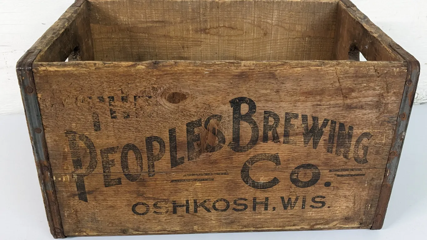 WOOD BEER CASE CRATE THE PEOPLES BREWING CO OSHKOSH WISCONSIN WI WIS