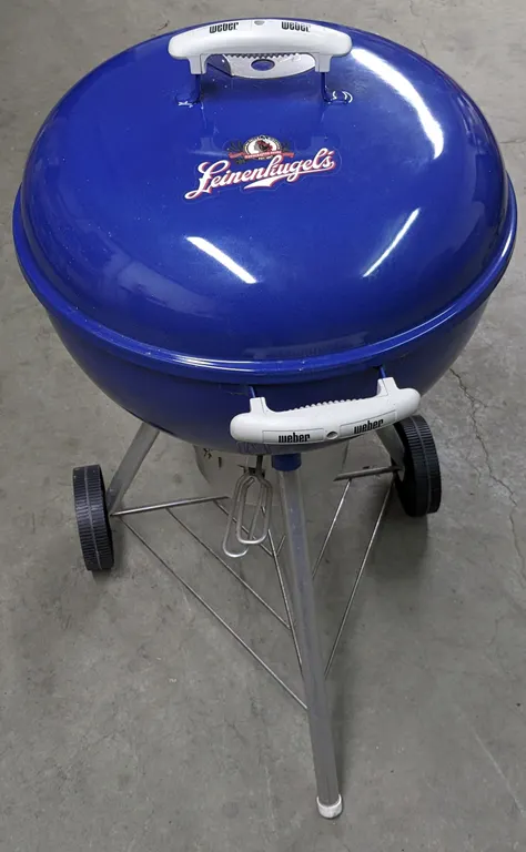 UNUSED LEINENKUGELS BEER WEBER GRILL