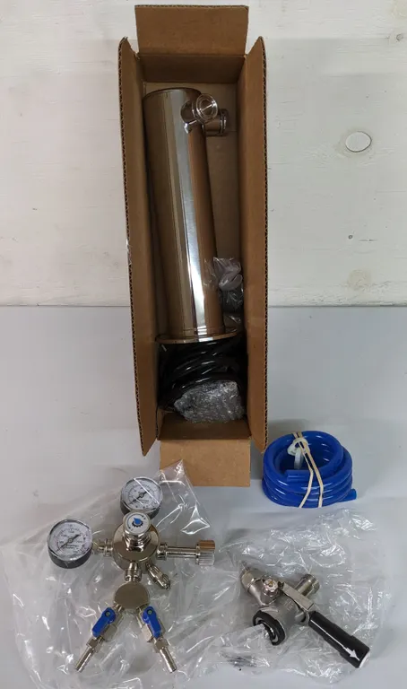 NEW UNUSED POLISHED STAINLESS STEEL 3" TOWER DOUBLE FAUCET BEER KEG TAPPER OUTFIT