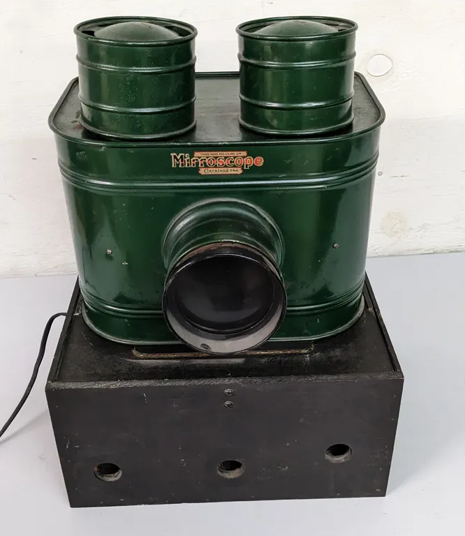 ANTIQUE MIRROSCOPE POST CARD PROJECTOR