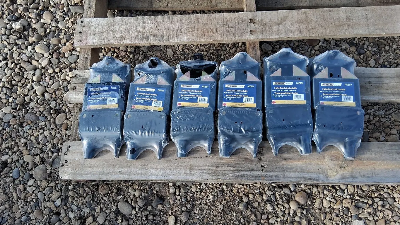 6- Dynaline Gate Latches